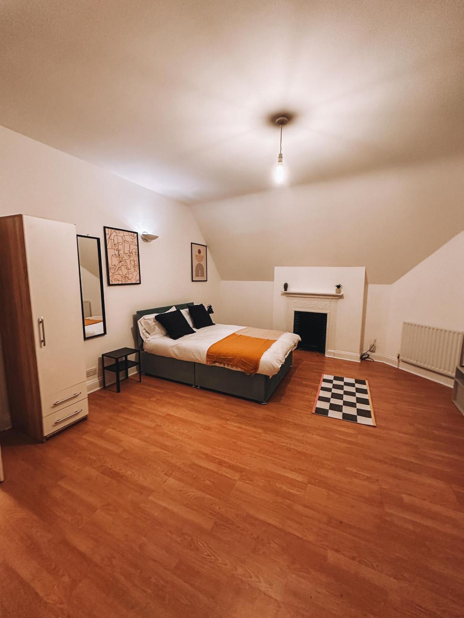 Spacious 3 Rooms In Tooting London Bagian luar foto