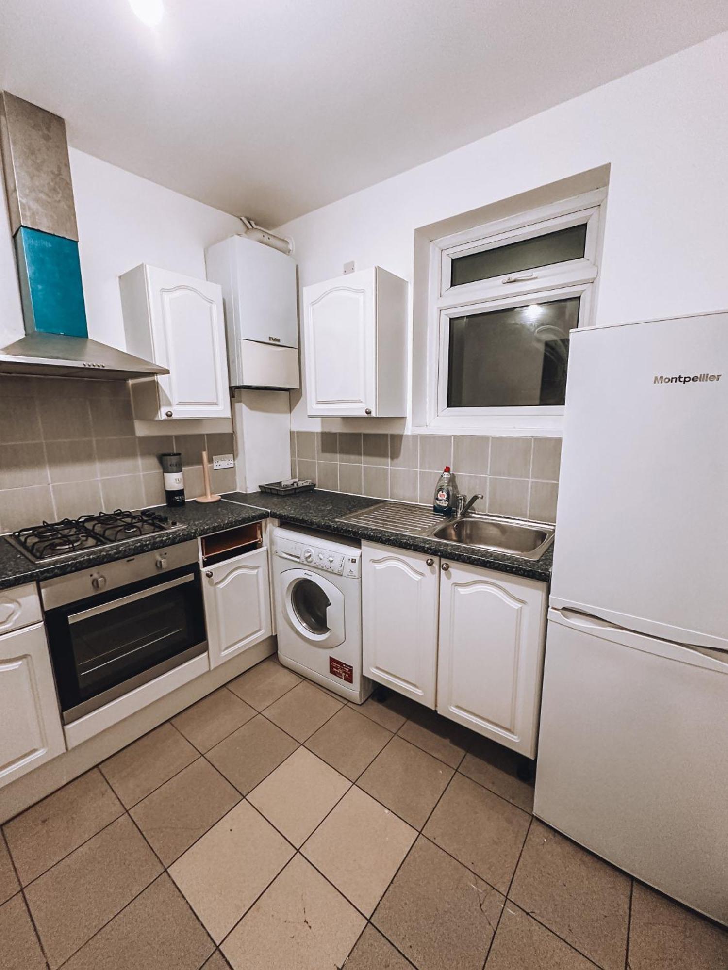 Spacious 3 Rooms In Tooting London Bagian luar foto