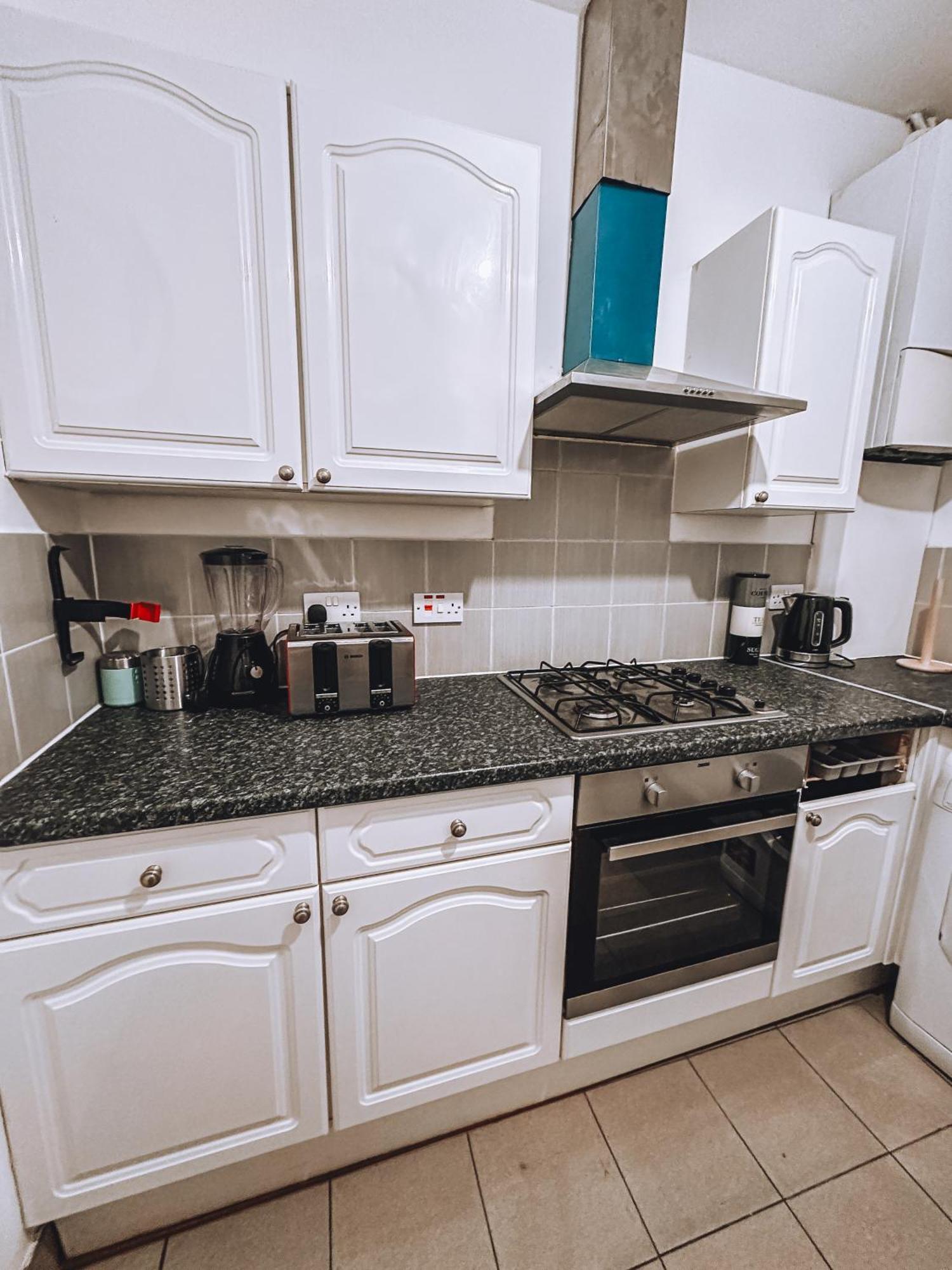 Spacious 3 Rooms In Tooting London Bagian luar foto